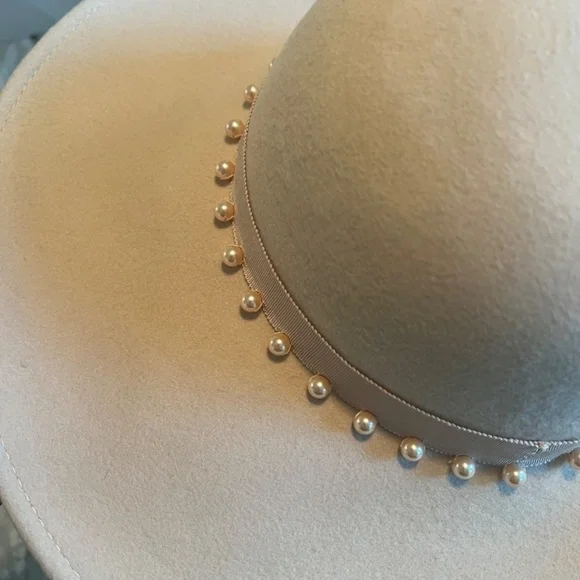 Eugenia Kim Honey faux pearl-embellished wool-felt hat Eugenia Kim Honey faux pearl-embellished wool-felt hat main image 3